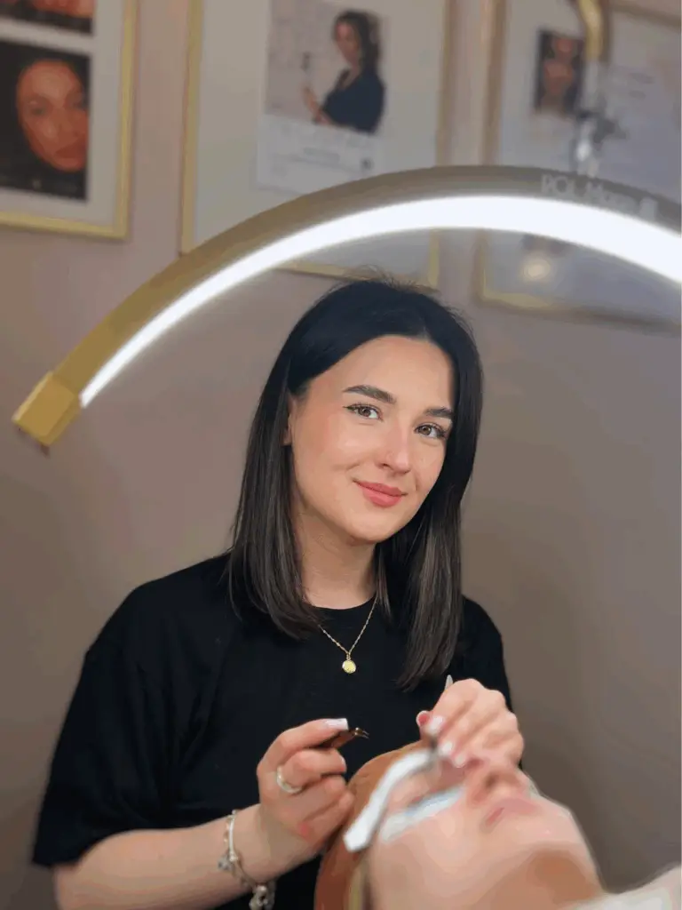 Michalina Lewandowska - Stylistka rzęs
